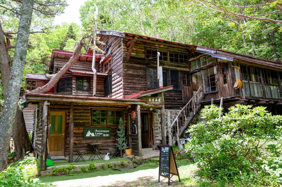Mountain cabin 山小屋 昭和9年から代々受け継がれてきた福島県の山小屋、吾妻小舎 | TOLM